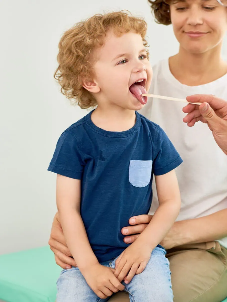 child getting pediatric urgent care services